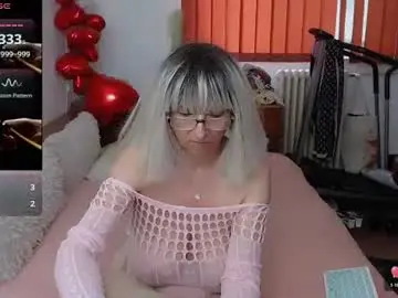 Chaturbate Adult Video Chat of milfdolores