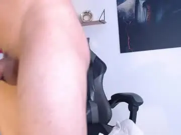 Chaturbate Watch Live Sex Cams of massimofiore_