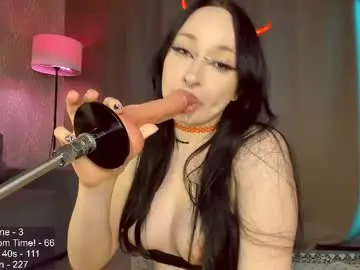 Chaturbate Adult Webcam of nerdy_freyua