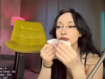 Chaturbate Watch Live Sex Cams of nerdy_freyua