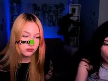 Chaturbate Live Porn of playful_sophie