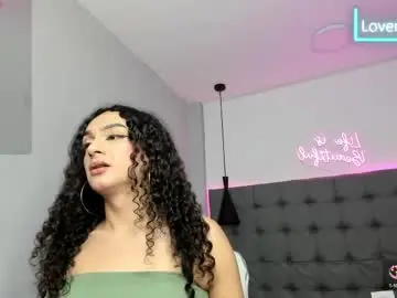 Chaturbate Watch Live Sex Cams of scarletcherry18