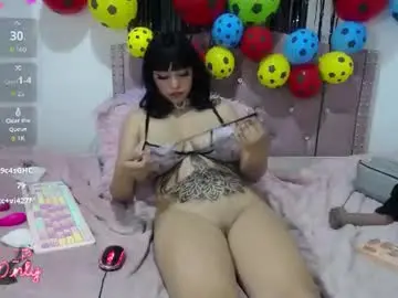 Chaturbate Free Porn Cam of catalinahot2023