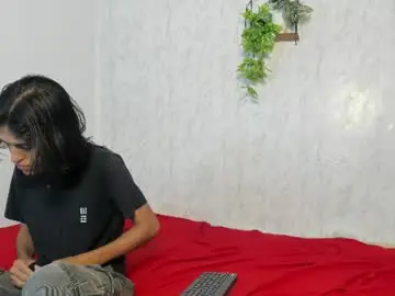 Chaturbate Free Porn Cam of dady_show69