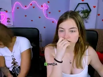 Chaturbate Live Sex Cam of cristin_kisses
