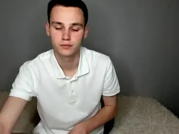 Chaturbate Free Live Porn of robert10211