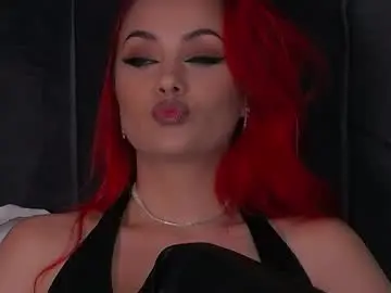 Chaturbate Sex Cam of emmelyn_