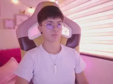 Chaturbate Live Sex Cam of tomboy_tommy