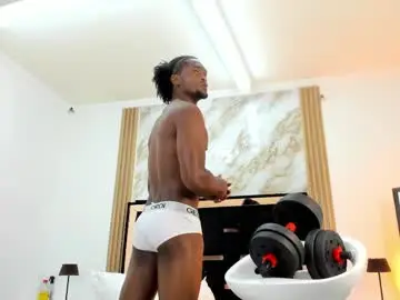 Chaturbate Live Sex Cam of dominic_luxx