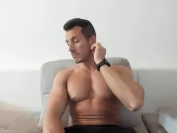 Chaturbate Live Porn of roberto4ever