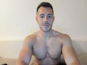 Chaturbate Live Sex Cam of roberto4ever