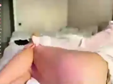 Chaturbate Adult Webcams of bebravee