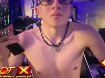 Chaturbate Adult Webcams of robertcicijr21