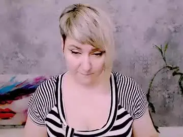 Chaturbate Live Sex Cam of djullia