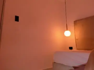 Chaturbate Nude Webcam of luciemontez