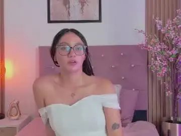 Chaturbate Adult Video Chat of ravena_queen