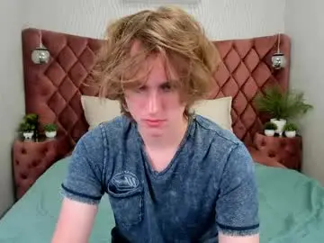 Chaturbate Free Live Porn of finnbev
