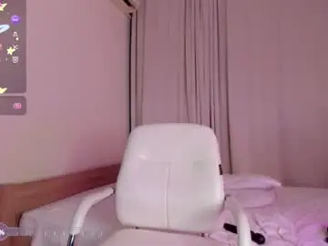 Chaturbate Free Live Porn of moonlight8_