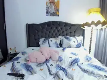 Chaturbate Live Sex of golddivine00