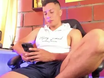 Chaturbate Live Sex Cam of thomsevery_