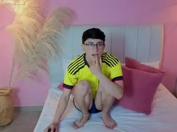 Chaturbate Live Porn of ryan_valentino