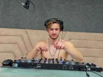 Chaturbate Live Porn of axel_porn_