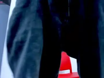 Chaturbate Live Sex Cam of kroywave