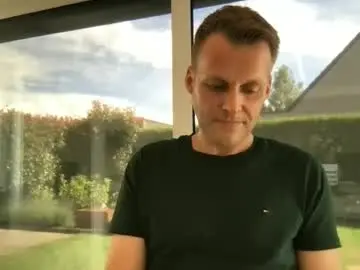 Chaturbate Adult Webcams of max_straight_1
