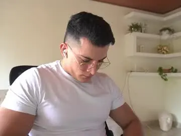 Chaturbate Live Porn of maximohoot