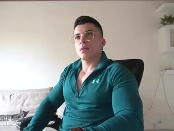 Chaturbate Nude Webcam of maximohoot