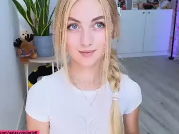 Chaturbate Live Sex Cam of brilliantvictoria