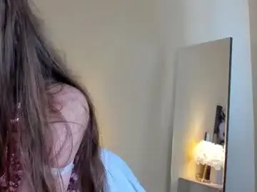 Chaturbate Best live sex cam show of emiliaray_