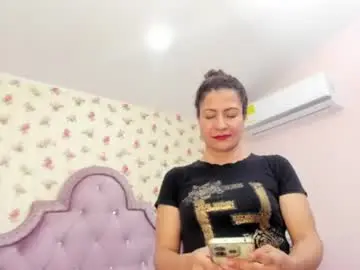 Chaturbate Live Sex Cam of crystal_watson0