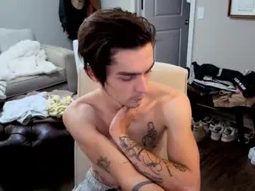 Chaturbate Free Porn Cam of str8whiteboy21