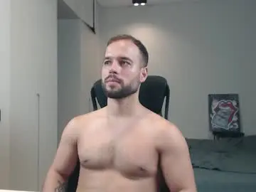 Chaturbate Live Sex Cam of sandro_best
