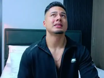 Chaturbate Live Sex Cam of thekingerick