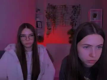 Chaturbate Watch Live Sex Cams of emilia_fly