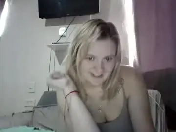 Chaturbate Free Porn Cam of avery_doll21