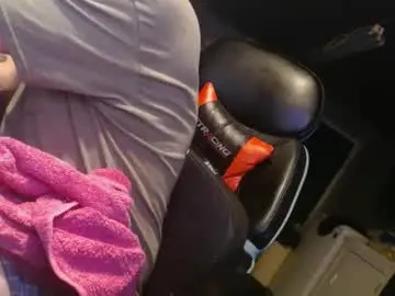 Chaturbate Watch Live Sex Cams of handystud33