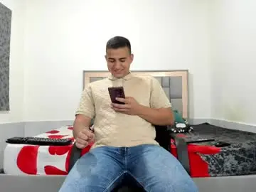 Chaturbate Nude Webcam of simonkeler