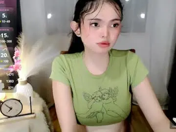Chaturbate Live Sex Cam of webcum_mami