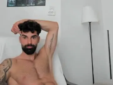 Chaturbate Live Porn of cuteeboy