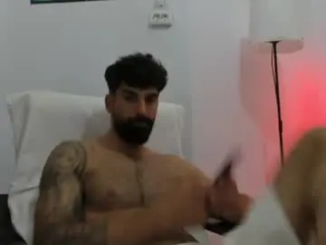 Chaturbate Live Sex Cam of cuteeboy
