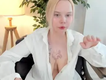 Chaturbate Adult Video Chat of shy_nikka_4you