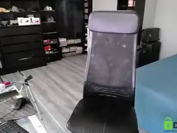 Chaturbate Live Sex Cam of latino23bom