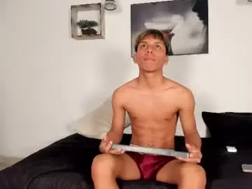 Chaturbate Watch Live Sex Cams of dave_evanss
