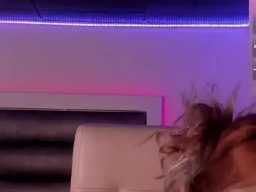 Chaturbate Free Live Porn of hellen__smith_