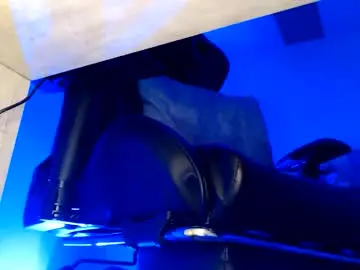 Chaturbate Watch Live Sex Cams of woondeer17