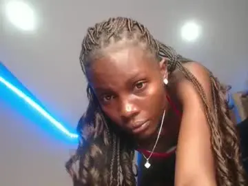 Chaturbate Live Sex Cam of essy_hero