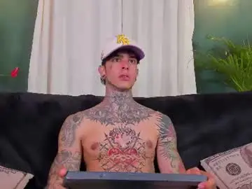 Chaturbate Adult Webcam of aron_ford